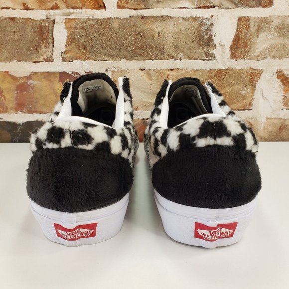 Vans Old Skool (Sherpa) Checker Black Faux Fur Shoes Women's Size 9.5 - Picture 4 of 10
